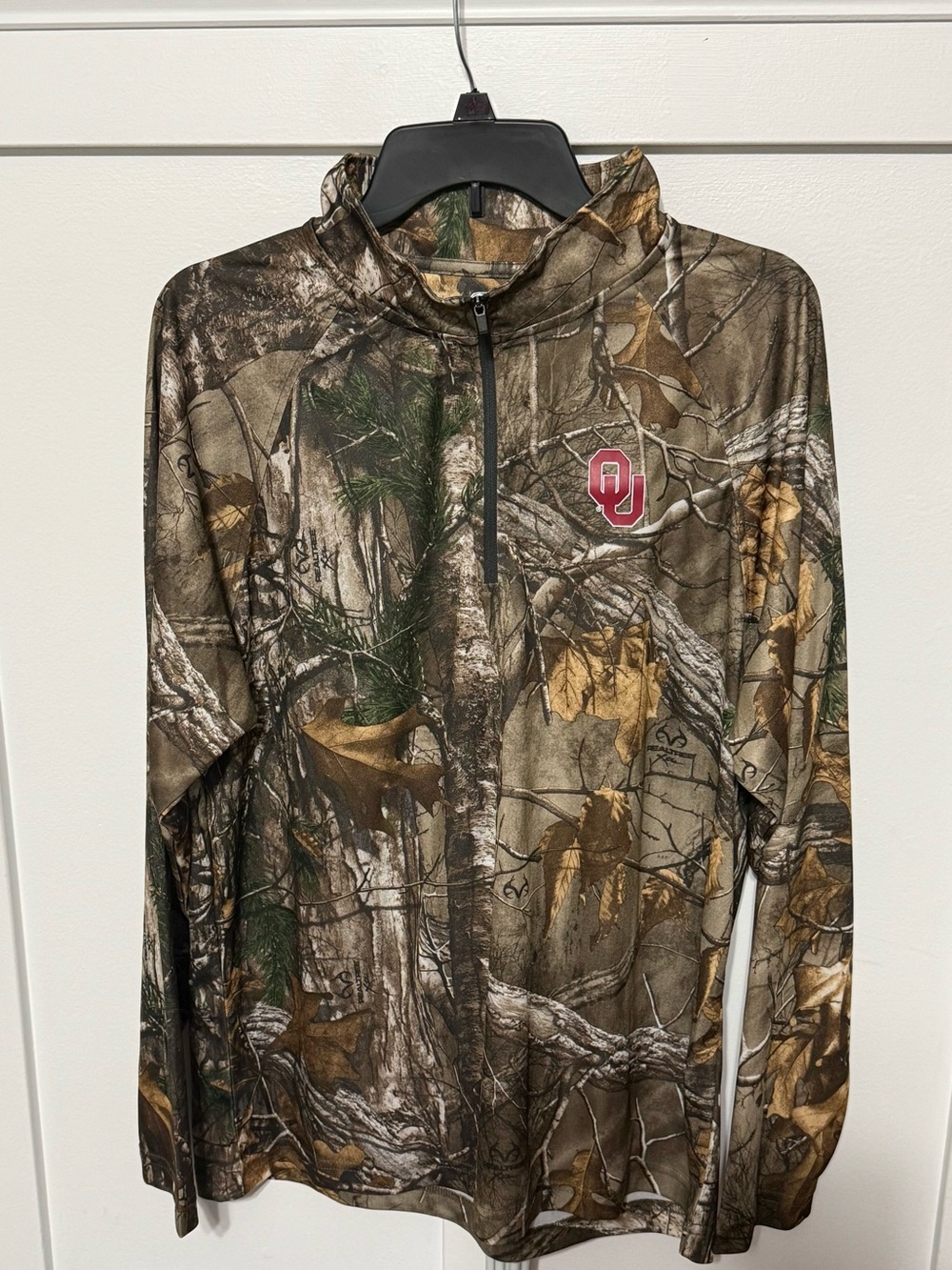 Oklahoma Sooners Camo Quarter-Zip Pullover with Red OU Crest